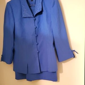 Kasper Blue Suit Size 10 Skirt Jacket Classy Feminine Party Office Wedding NWT